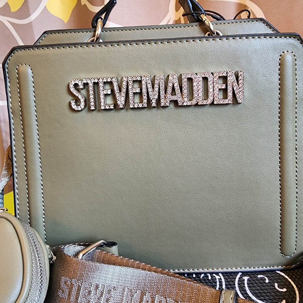 Olive green Steve Madden purse